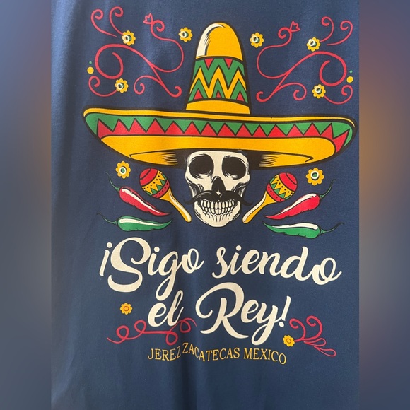 Men’s Shirt Size Large. Sigo Siendo El Rey. - Picture 2 of 4